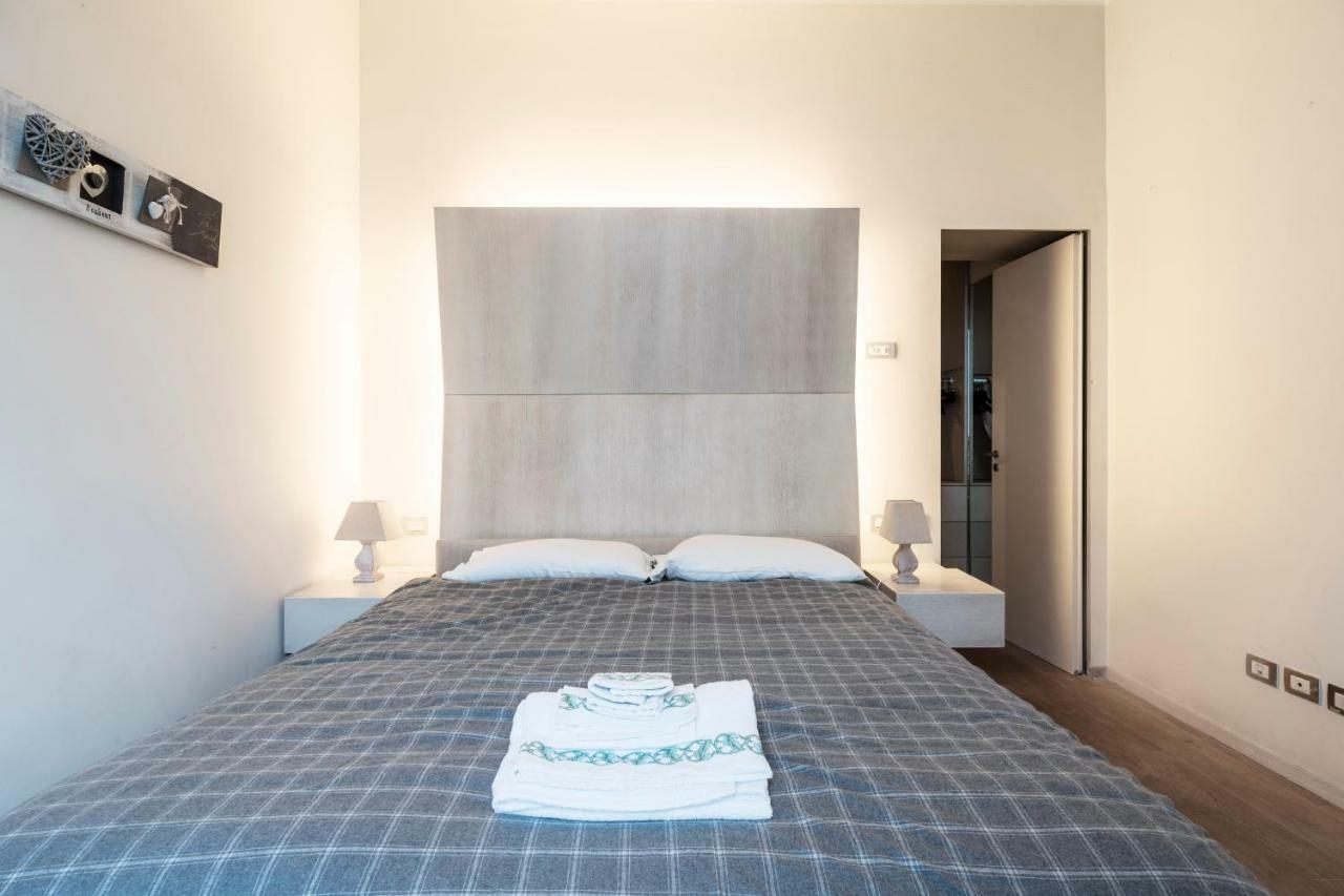 Santo Stefano Luxury Apartment Milan Exterior photo