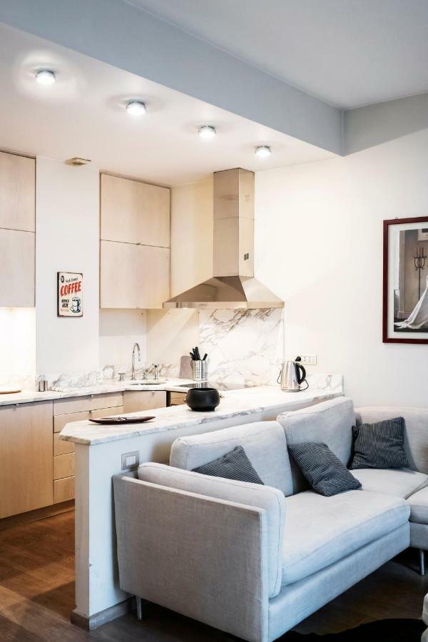 Santo Stefano Luxury Apartment Milan Exterior photo