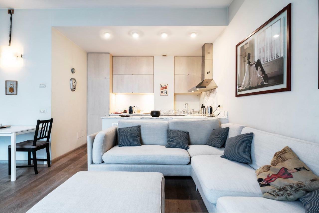 Santo Stefano Luxury Apartment Milan Exterior photo