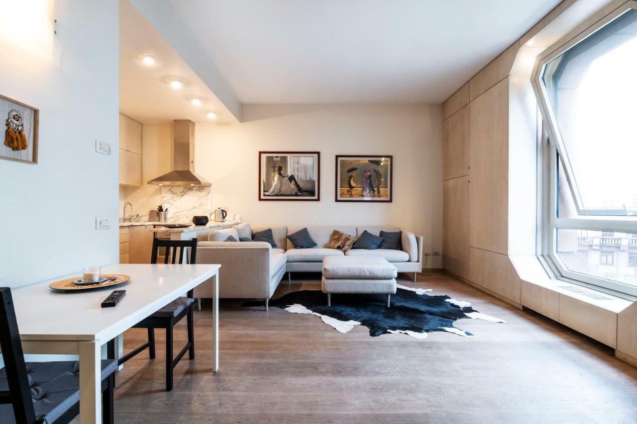 Santo Stefano Luxury Apartment Milan Exterior photo