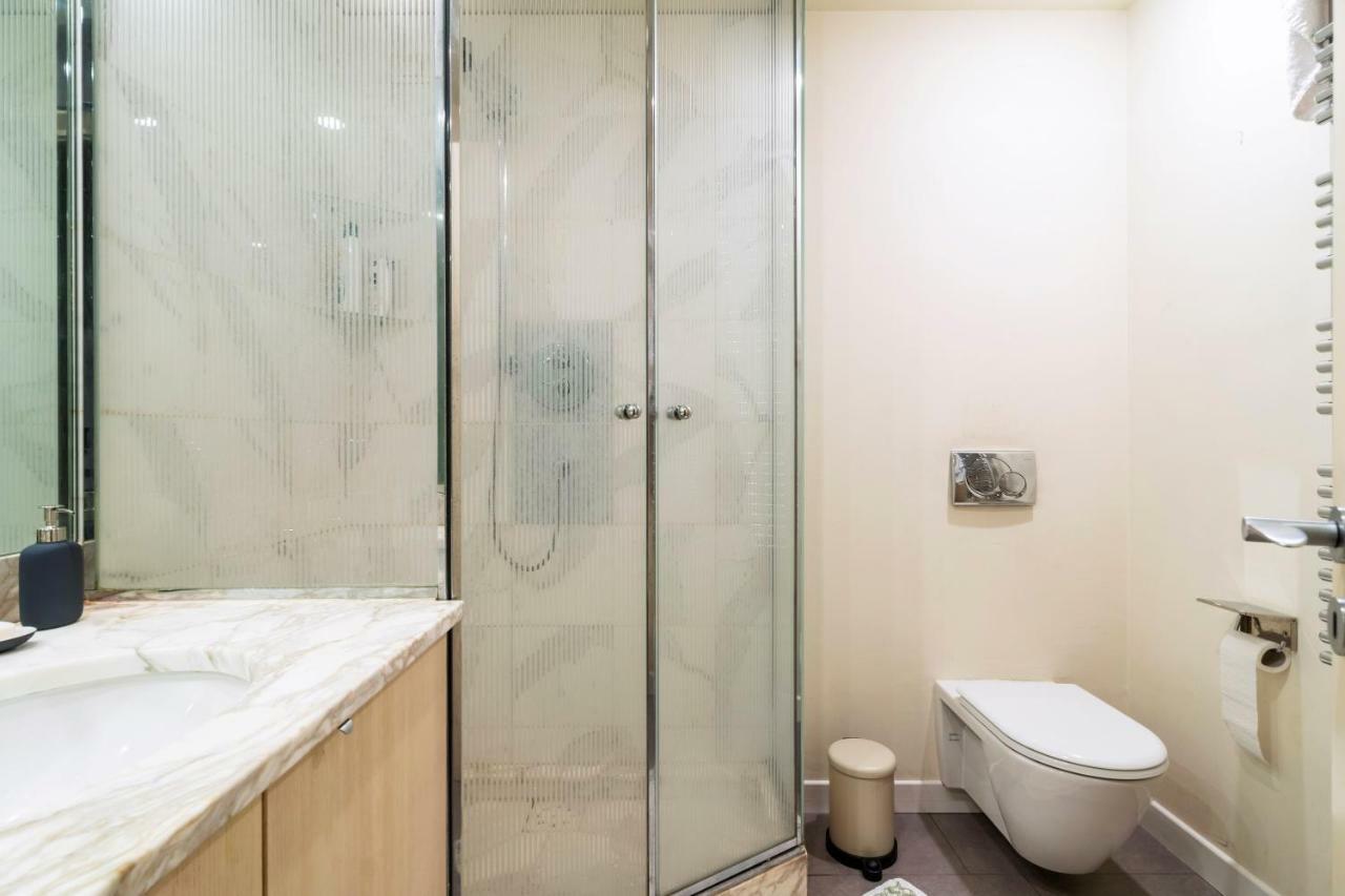 Santo Stefano Luxury Apartment Milan Exterior photo